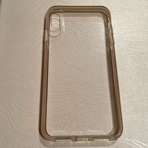 Clear XS Max case - pale pink bumper
